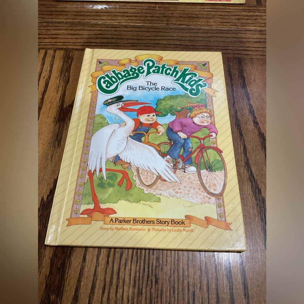 Set of 8 Cabbage Patch Kids collectible books - Picture 5 of 10